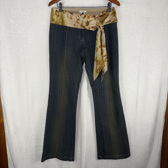 Caché Denim - Vintage Women’s Cache Jeans Size 6 Y2K Side Snaps Flare Leg Low Rise Blue 32x33